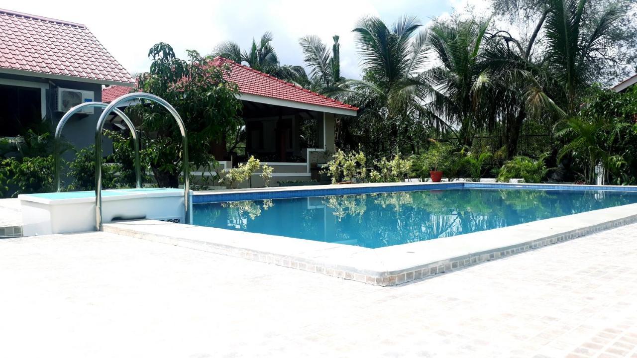 Arcadia Resort Alibaug 알리바그 외부 사진